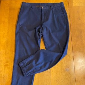 Massimo Dutti Mens Pants in Navy Blue. Size 34